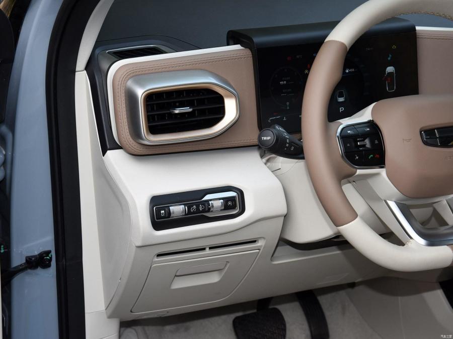 Детали интерьера Geely Icon (SX12) 2019 года  (фото 32 из 78)